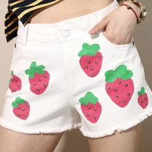 Дизайн лето Для женщин клубника с принтом в виде арбуза; белый Джинсовые шорты с заклепками в стиле граффити шорты W458