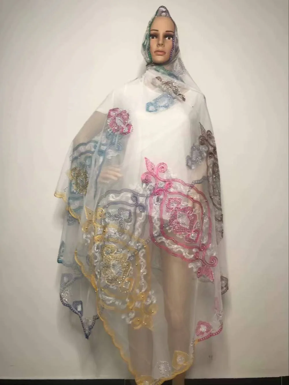 

2019 New high quality African Headtie Scarf embdroidery women net big flower voile scarf with stones White muslim headtie