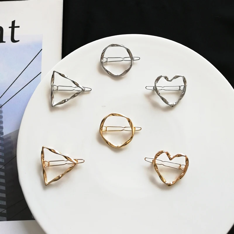 

Euro-american Simple Geometric Love Circular Triangle Hairpin Fashion Metal Curved Surface Side Clip
