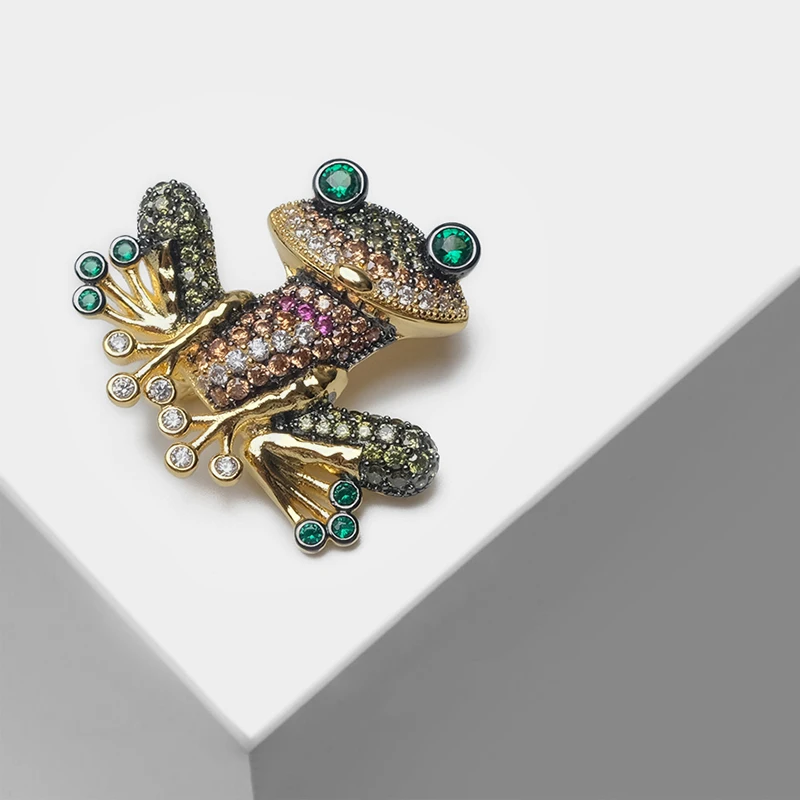 Golden Frog Fashion Flash Animal Brooch