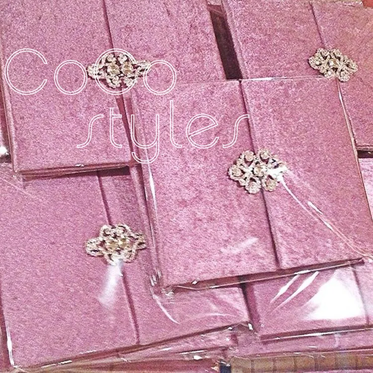  Cocostyles velvet hard cover wedding invitation card with crystal decoration handmade customized - 32865088611