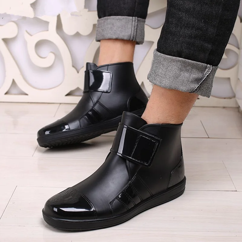 Image 2016 men pure color rain boots outdoor fashion 39 44 plus size fishing boots for male hot sale waterproof short boots