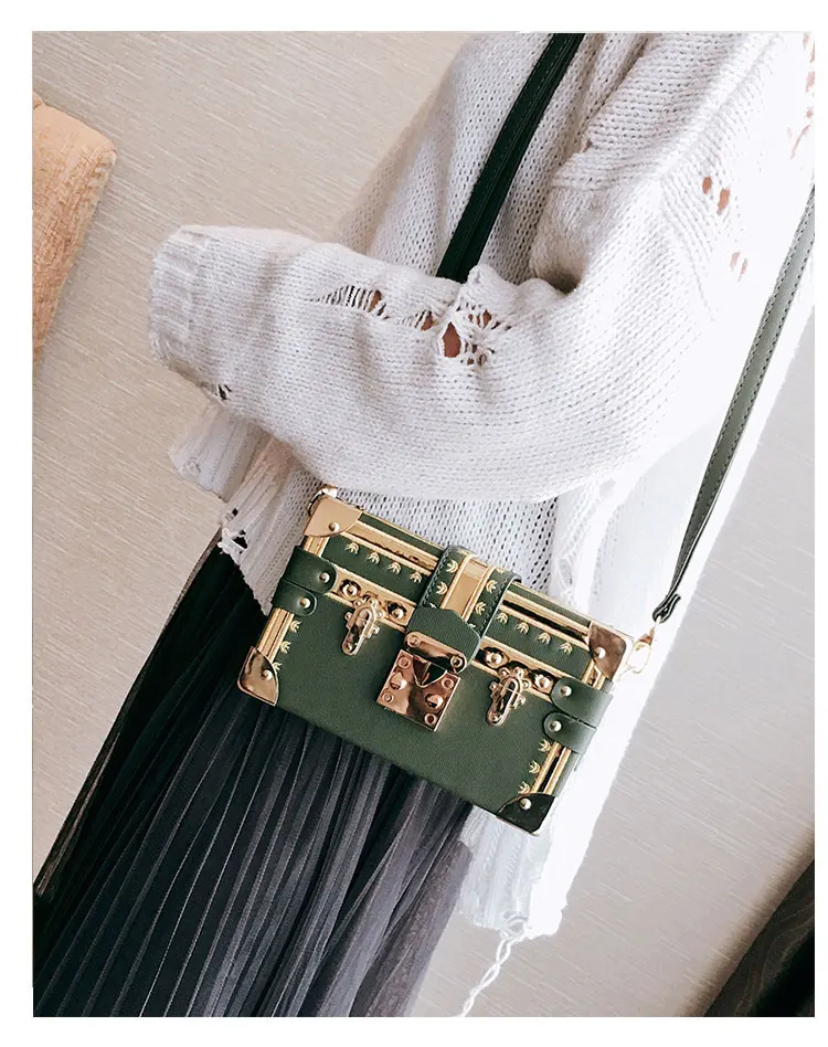 Модная дизайнерская сумка из искусственной кожи с заклепками и металлической пряжкой; повседневная женская сумка-клатч для вечеринки; сумка через плечо; мини-сумка-мессенджер