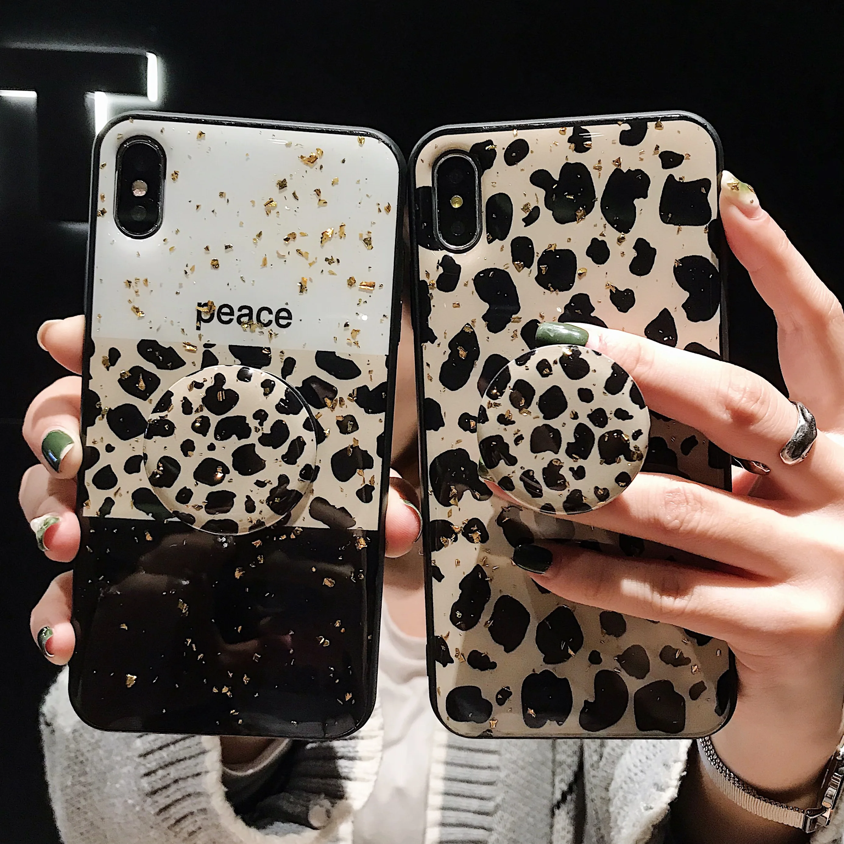 

Zxtrby Luxury Leopard Glitter Epoxy With Phone Holder Case for iPhone X XS XR XSMax 6 6s 7 8Plus Phone Shell Back Cover Coque