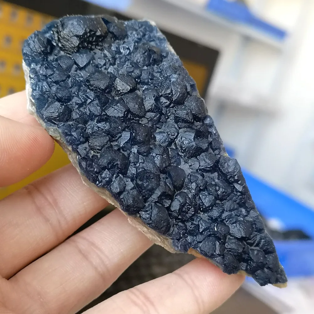 

143g rare Natural Perfect Blue Fluorite Mineral Specimen form Inner Mongolia