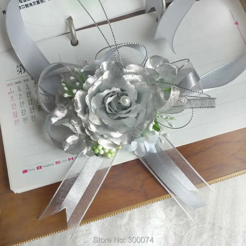 Silver flower corsage for marriage