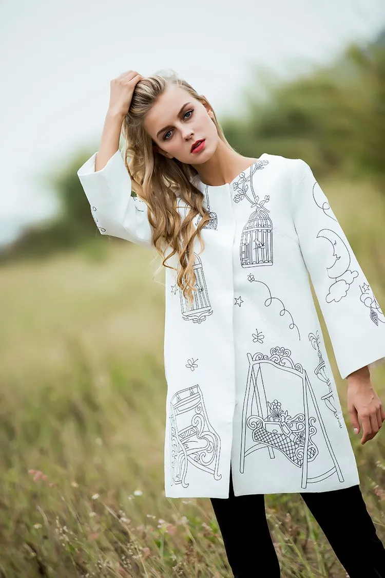 2017 Autumn Winter White Graffiti Coat Fashion New Loose Warm Long Sleeve font b Women b