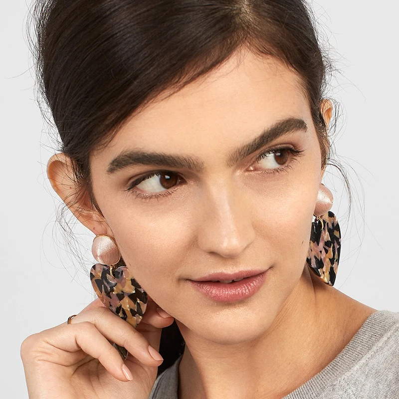 

FASHIONSNOOPS New Charm Heart Pendant Statement Earrings for Women Maxi Resin Drop Dangle Earrings Fashion Wedding Jewelry