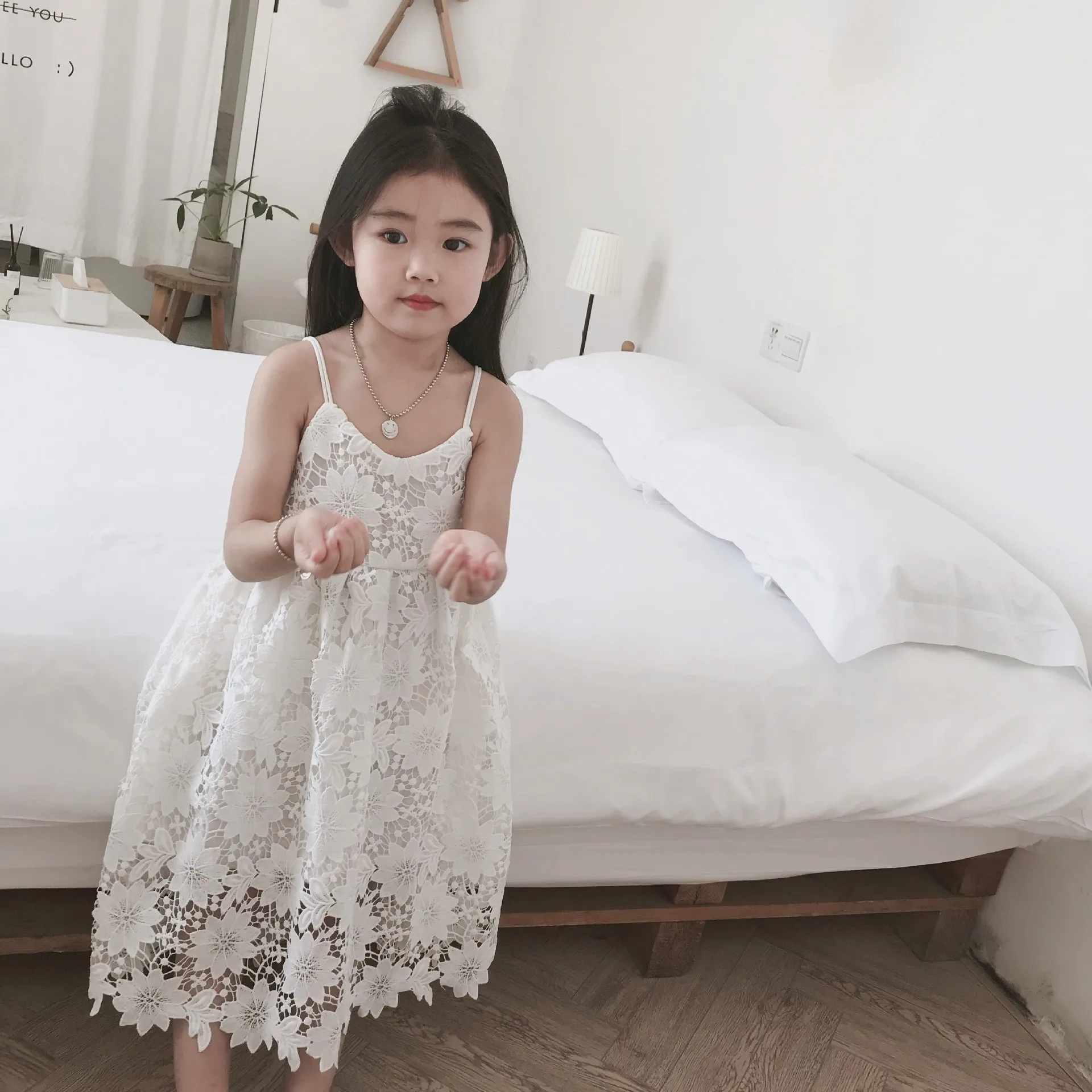 

Ins Kids Summer Flower Dress Children Sling V-neck Embroidery Hallow Out Beautiful Sundress for Holiday Girls' Clothing