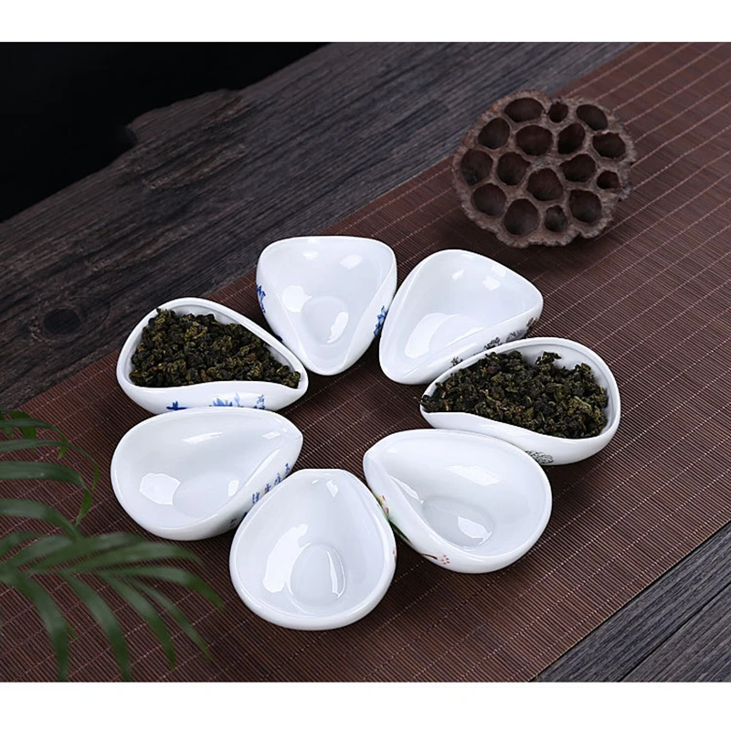 

Beautiful Chinese dehua bule and white ceramic Tea Scoop lotus leaf shape Beautiful Traditional underglaze blue Tea Set Scoops