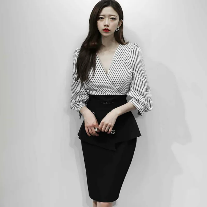 

2019 Autumn Lantern Sleeve Striped V-Neck Office Blouse Pencil Button Bodycon Knee-Length Skirt Two Piece Work Suits Sets Dress