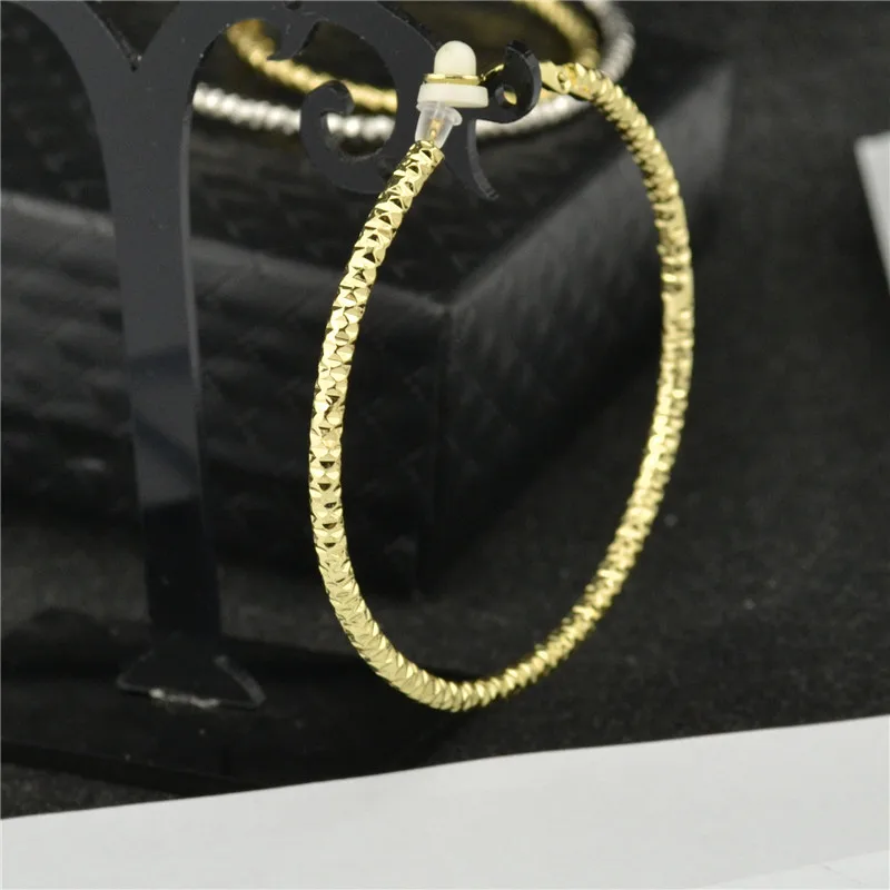 

Women's Earrings Big circle gold silver thread loop Fashion jewelry with cushions do not need ear piercing Female Clips Earrings
