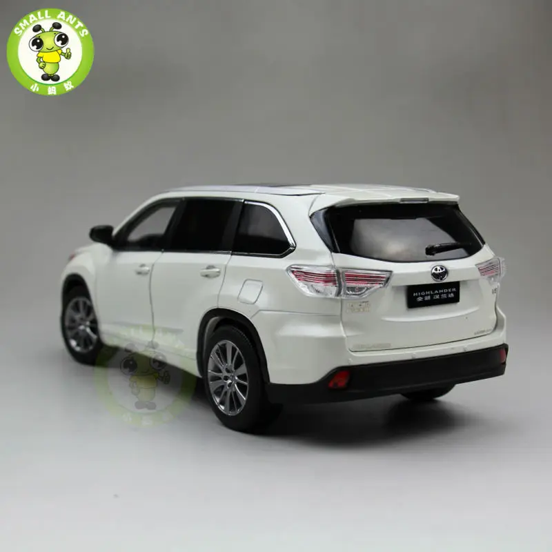 1:18 Highlander литая под давлением модель автомобиля SUV белого цвета