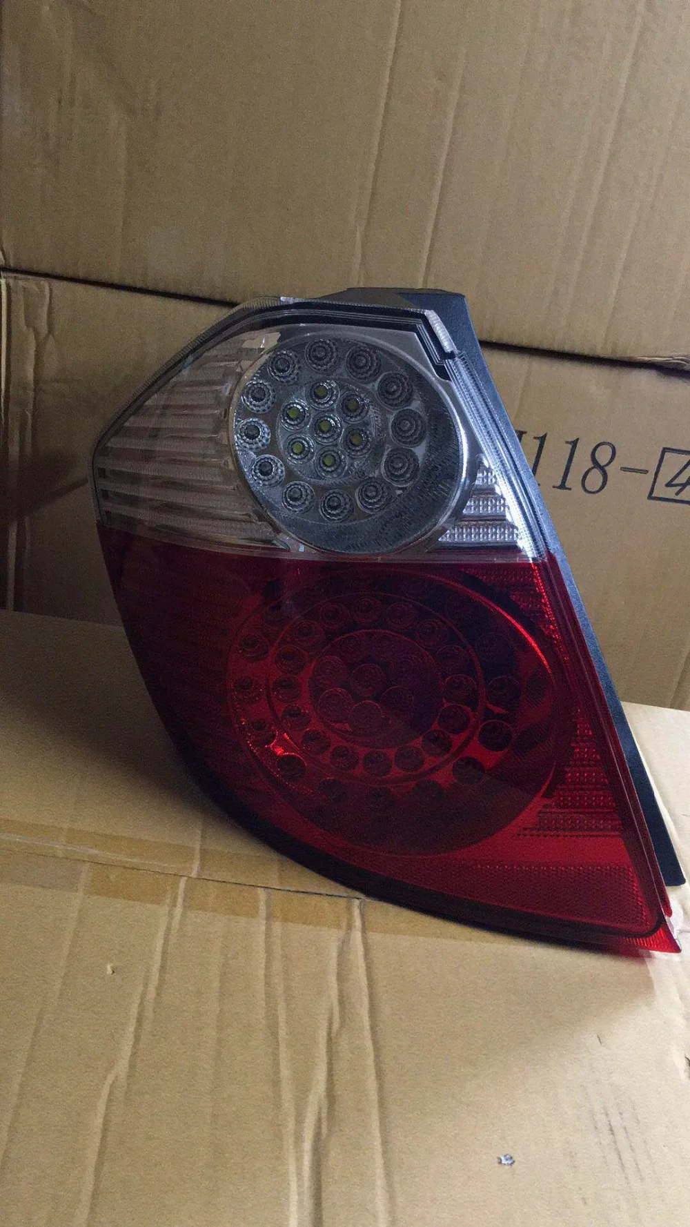 2 Pieces LED Taillights For Honda Fit Jazz Tail Lamp Hatchback Back Lamp 2009 2010 2011 2012 Red Black Color