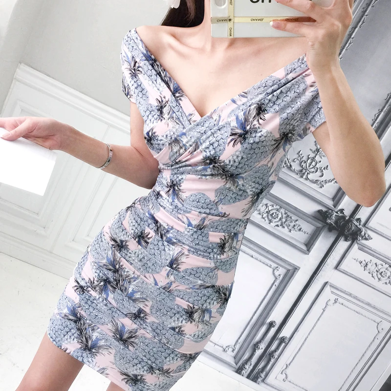 

Short Sleeve New Fashion Temperament Zipper Off The Shoulder Dress V-neck Sexy Bag Hip Dress Pineapple Print Dress Women X1842