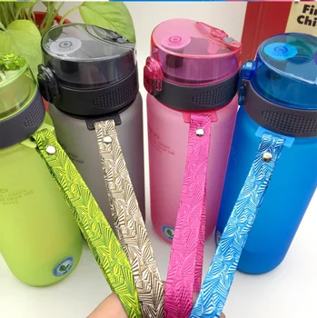 

Hot Sale Protein Shaker Portable Motion Water Bottle Free Plastic For Sports Camping Hiking 400/560ml
