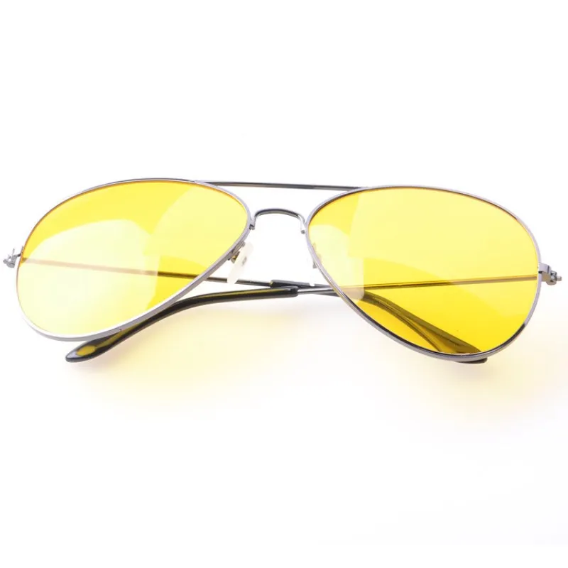 

2018 new vintage ocean yellow transparent lens sunglasses.Provide pilot style UV400 sunglasses for outdoor, shopping, travel.