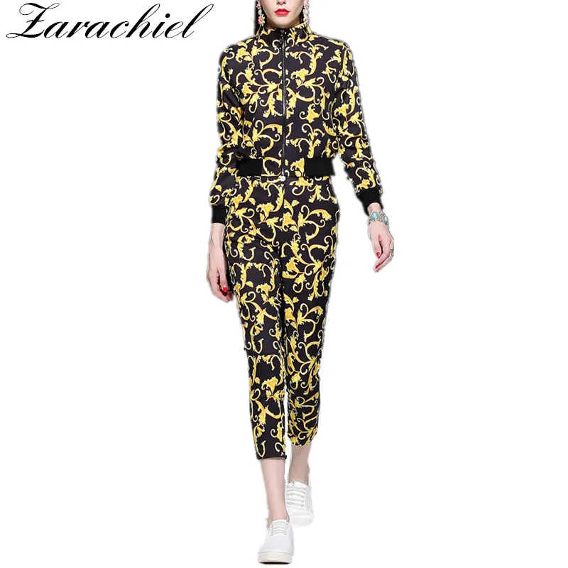 

2019 Spring Runway Designer 2 Piece Set Tracksuit Women Casual Golden Baroque Printed Zipper Up Jacket Coat + Pencil Pant Suit