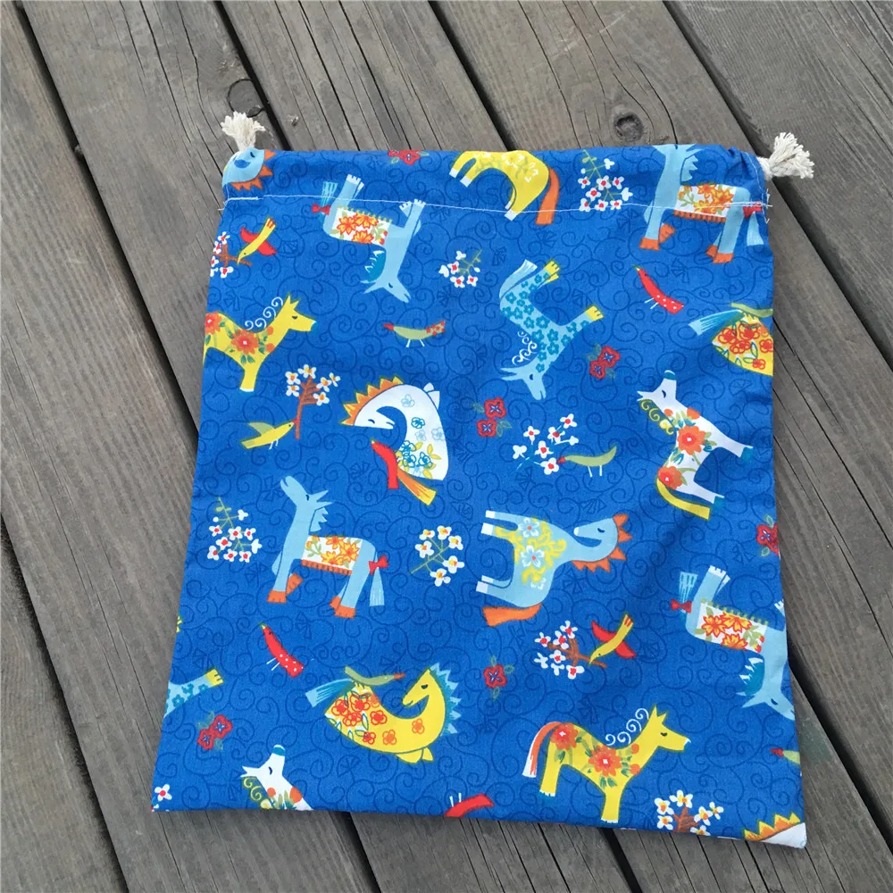 YILE 1pc Cotton Drawstring Clothing Sorted Pouch Party Gift Bag Printed Horse Flowers 9205b