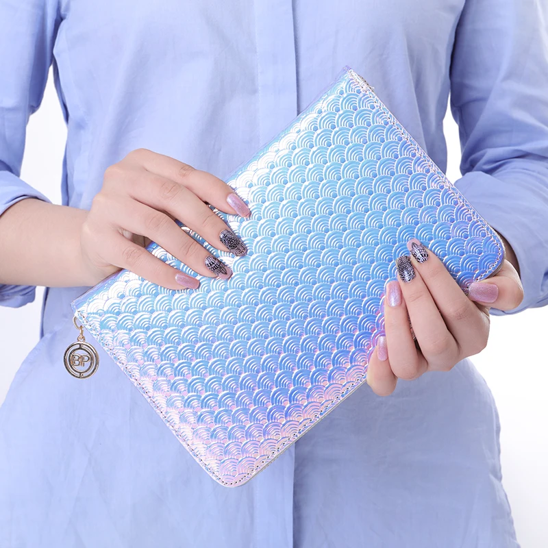 Kaufen GEBOREN ZIEMLICH 72 Slots Holo Snakeskin Stanzen Platte Colle Halter Nail art Platte Veranstalter