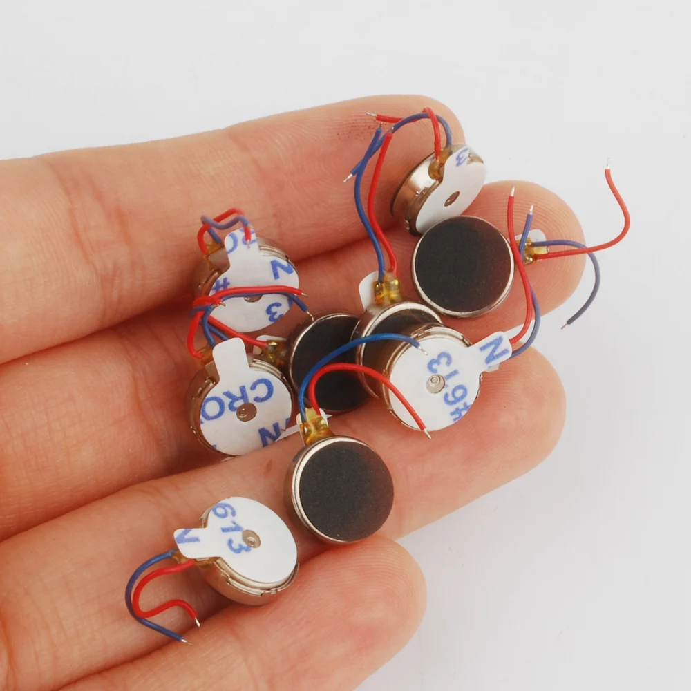 

15pcs 3V DC Coin vibration motor 1.5V-5V 20mA-83mA Common Micro vibration motor For Cell phone