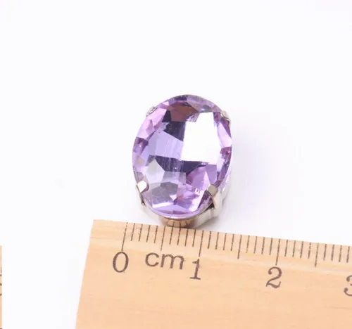 Необычные 13*18 мм овальная пришить хрустальные бусины с металлической схватка для вышивки, швейная бусины из камня 25 шт./лот - Цвет: Lilac colour