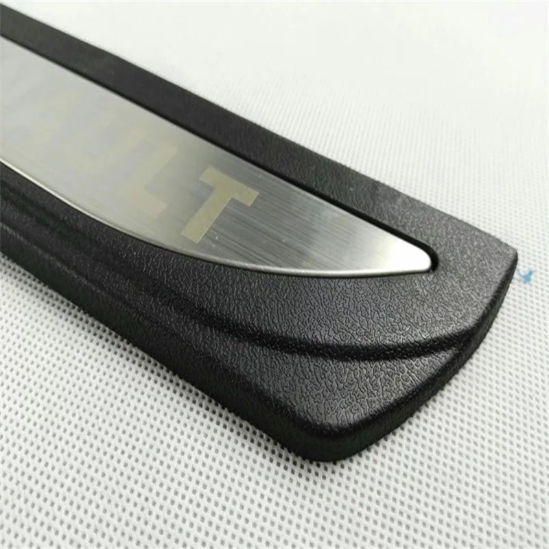 For-Renault-Kadjar-External-Door-Sill-Scuff-Plate-Protector-Plastic-with-stainless-steel-Car-Styling-year (2)