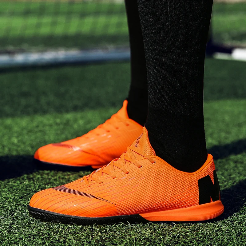 

Men Soccer Shoes 2018 New Lace Up Man Outdoor Sport Sneakers Spring Summer Boys Mens TF Football Boots