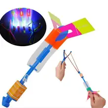 4 шт./лот катапульта светодиодный Сияющий Летящая Стрела лучший подарок для ваших детей