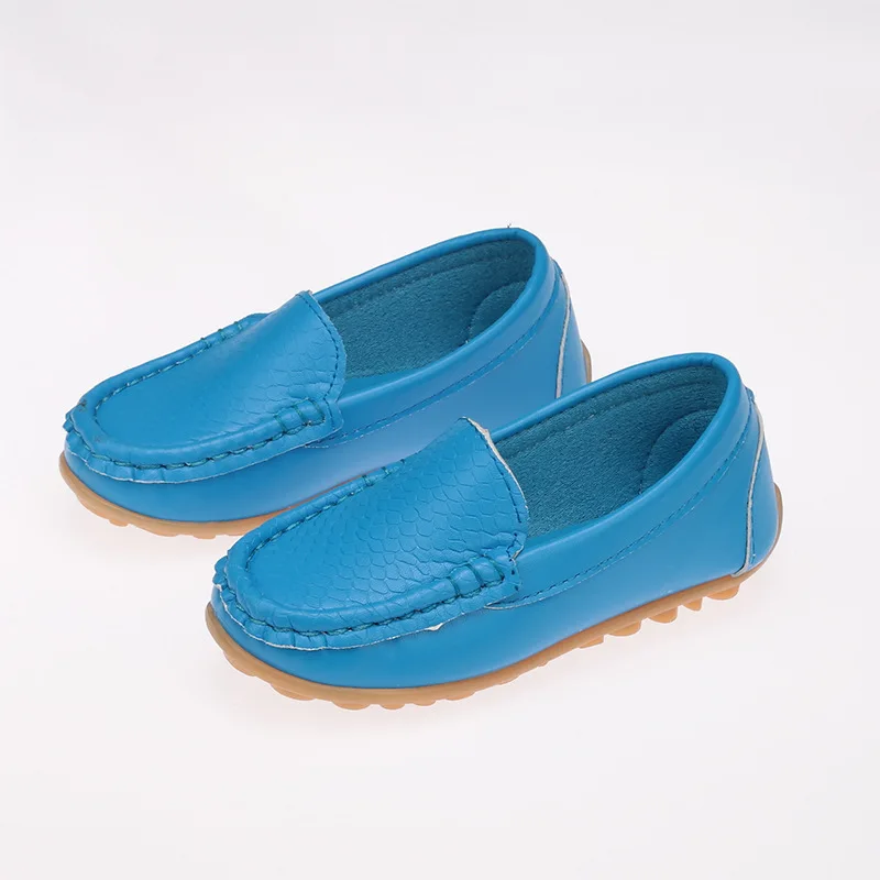 Детская обувь; кожаные сандалии для мальчиков и девочек; коллекция года; сезон весна-лето; удобная мягкая подошва; мокасины для мальчиков; повседневная детская обувь - Цвет: Синий