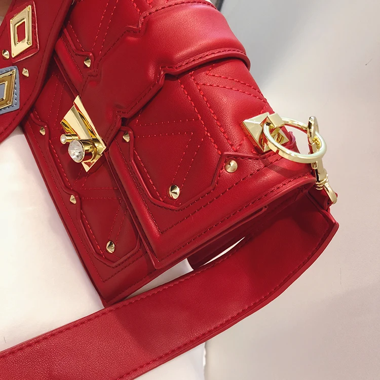 TekiEssica/Винтажные кожаные сумочки с заклепками и широким ремнем на цепочке; маленькие Дизайнерские Сумочки; женские сумочки; Женская мини-сумка через плечо с клапаном
