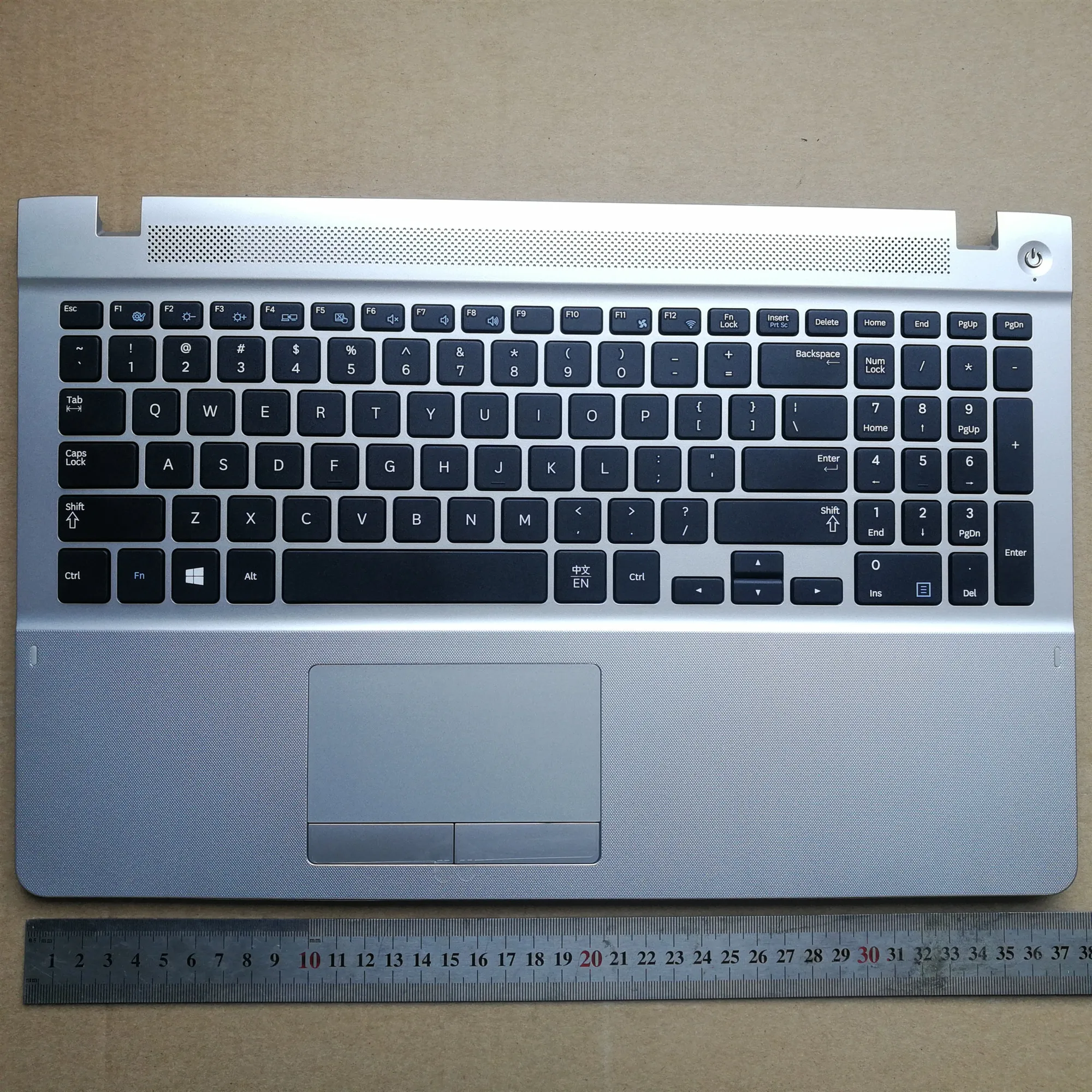 

US new laptop keyboard with touchpad palmrest for Samsung NP 450R5U 450R5G 450R5J 450R5Q