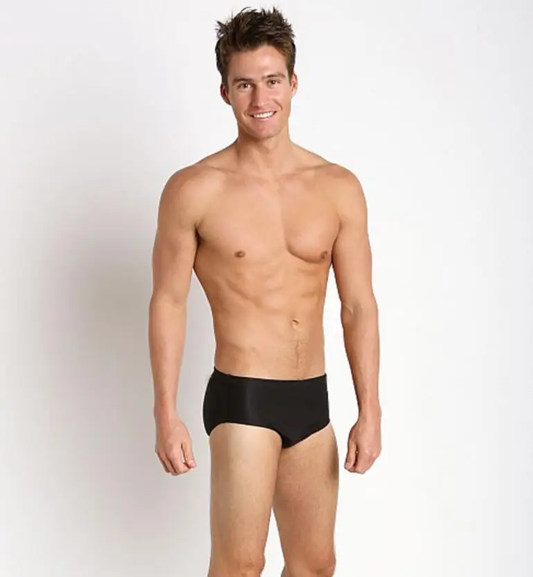 Men's swimming trunks Low-waisted flat-horn swimsuit Super speed dry sexy bikini Private customized