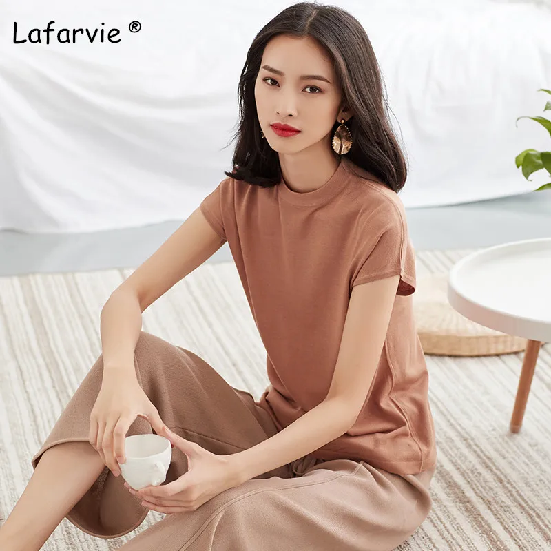 Lafarvie محبوك الكتان سترة المرأة الصيف يا الرقبة قصيرة الأكمام رقيقة الصلبة لينة مريحة الحياكة البلوز قميص بيج M-XL