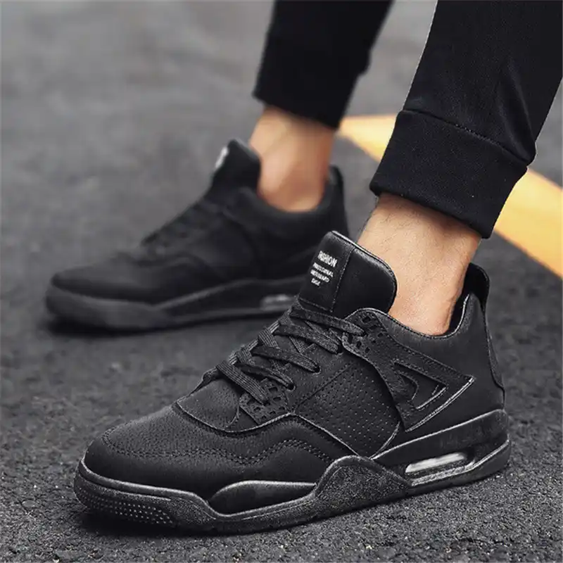 Men's casual tennis shoes 2019 Clearance