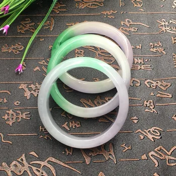 

Natural Burmese yu bean green bracele/