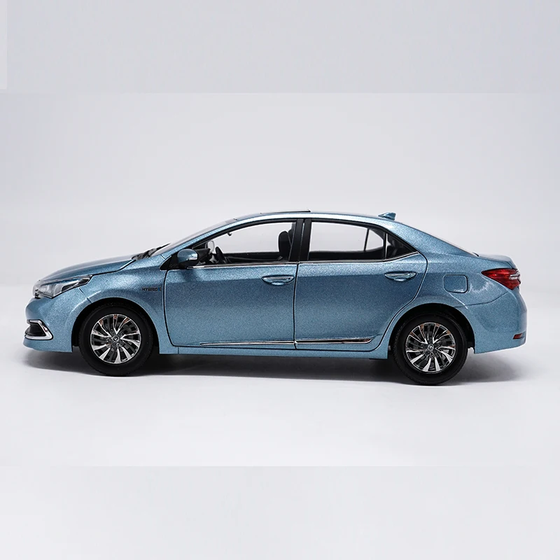 1:18 Toyota Corolla Hybrid Premium литая под давлением Модель автомобиля игрушки для детей рождественские подарки коллекция оригинальная коробка