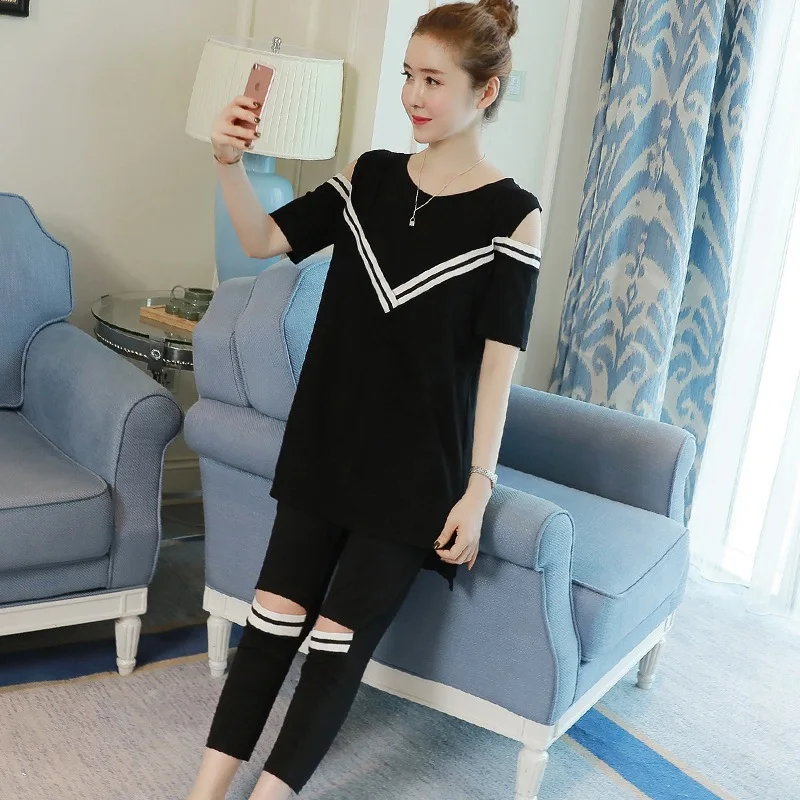 

New pregnant women suit Korean version of the leaking shoulders thin webbing stitching shirt + stomach lift pants two sets