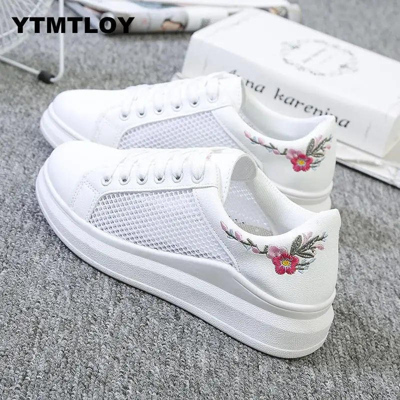 

Women Casual Shoes Sneakers Fashion Breathable Soft Footwears Platform Sneakers Black Embroider Sapato Mesh (air Mesh) Summer