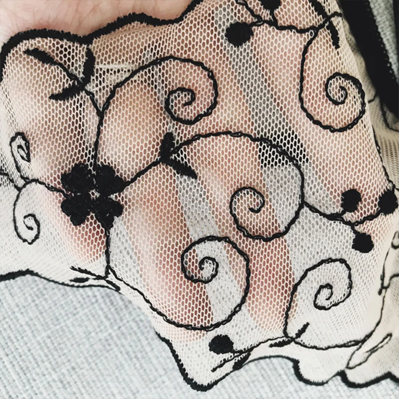 Underwear Women Transparent Panties Thongs Famale G Strings Tangas Sexy Lace embroidery Low Waist Underpant Femme Calcinhas