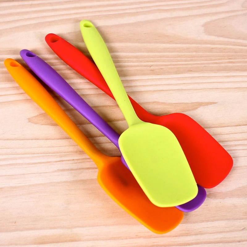 

2018 Hot Universal Heat Resistant Integrate Handle Silicone Spoon Scraper Spatula Ice Cream Cake Kitchen Tool Utensil L1