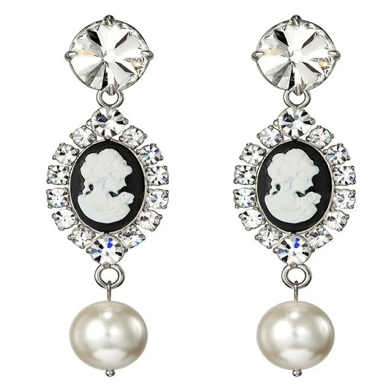 

Ancient palace gem beauty embossed pearl pendant earrings