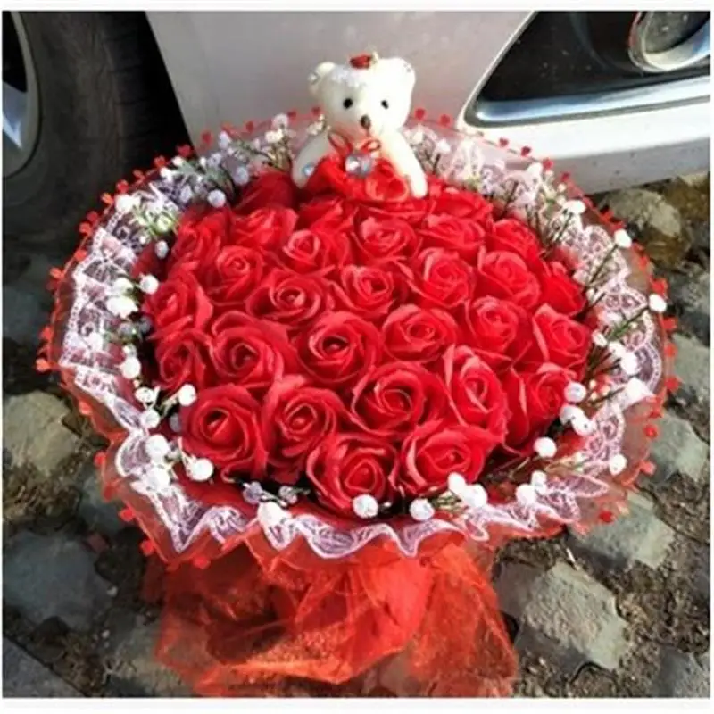 2091 50 De Réductionfait Main Ours En Peluche Jouets En Peluche Avec Faux Roses Mode Dessin Animé Fleur Bouquet Créatif Saint Valentin Graduation