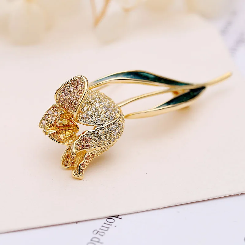 LKSPD Brooch Artificial Zircon Brooch Ladies Shawl Buckle Color : Light Rose Synthetic Crystal Brooch Fashion Versatile Jacket Accessories
