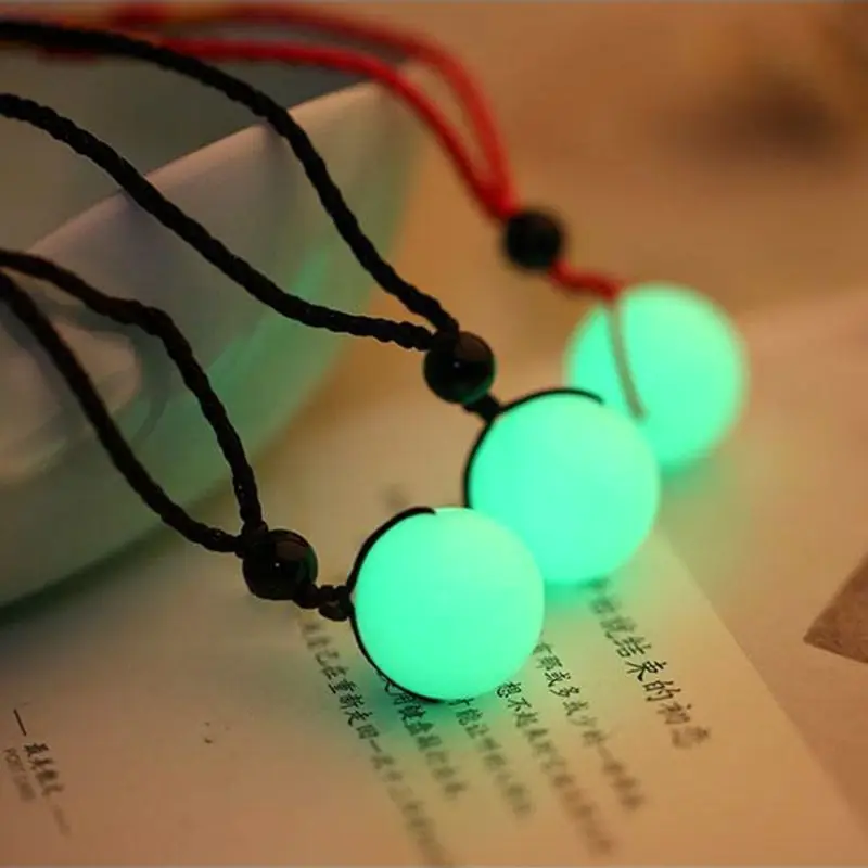 

Prrety Luminous beads Necklace Men And Women Night Luminous Glowing Transport Pearl Pendant With Rope 16MM