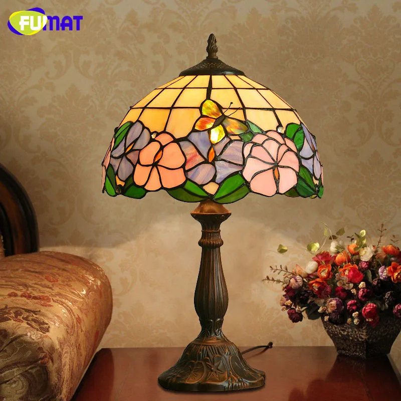 FUMAT Flower Lampshade Lamps Pastoral Stained Glass Table Lamp Bedside Warm Village Dilii Light Fixtures Lamparas LED Table Lamp