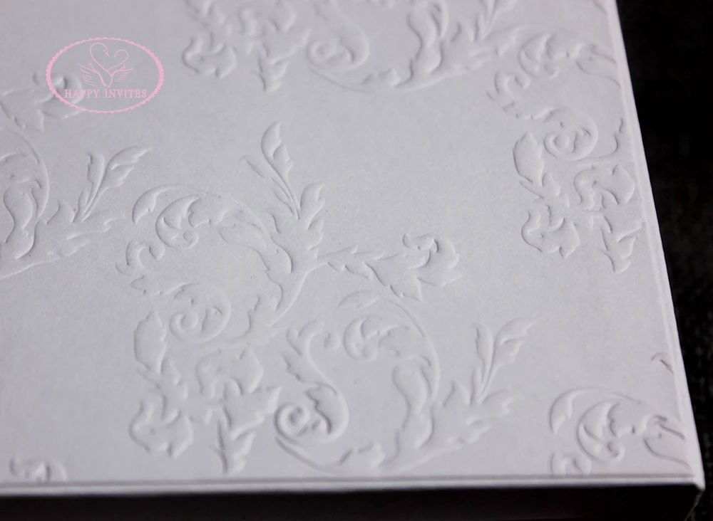 HI4077-01 Elegant White HardCover Box Invitation with Silver Mirror Invitation Acrylic Invitation with Black & White Printing Made in China