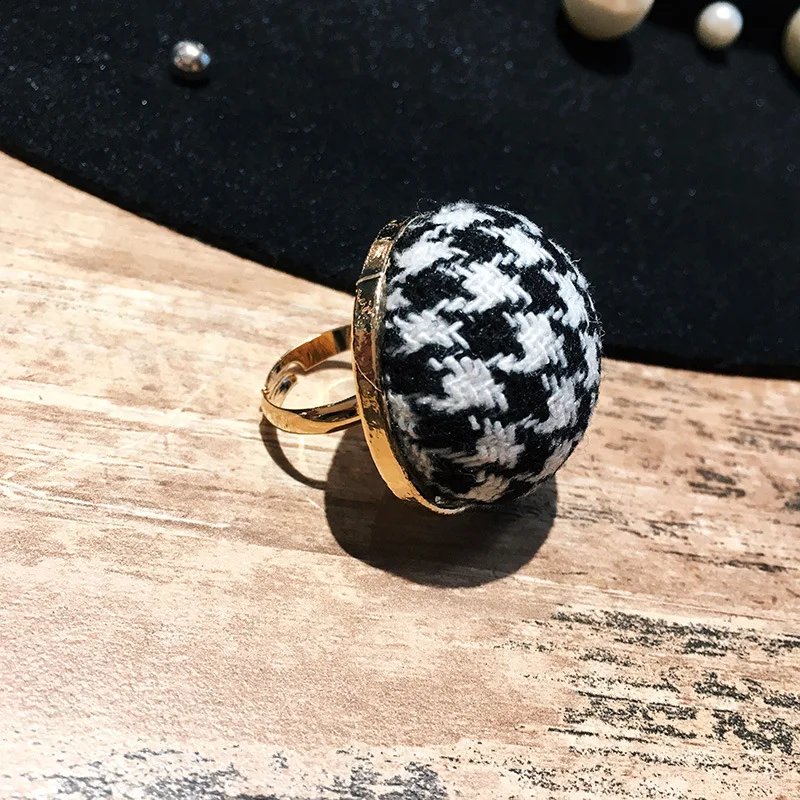 Thousand Birds Lattice Pattern Coarse Cloth Rings For Women Adjustable Opening Women Rings Exaggerated Personality Charm Trinket