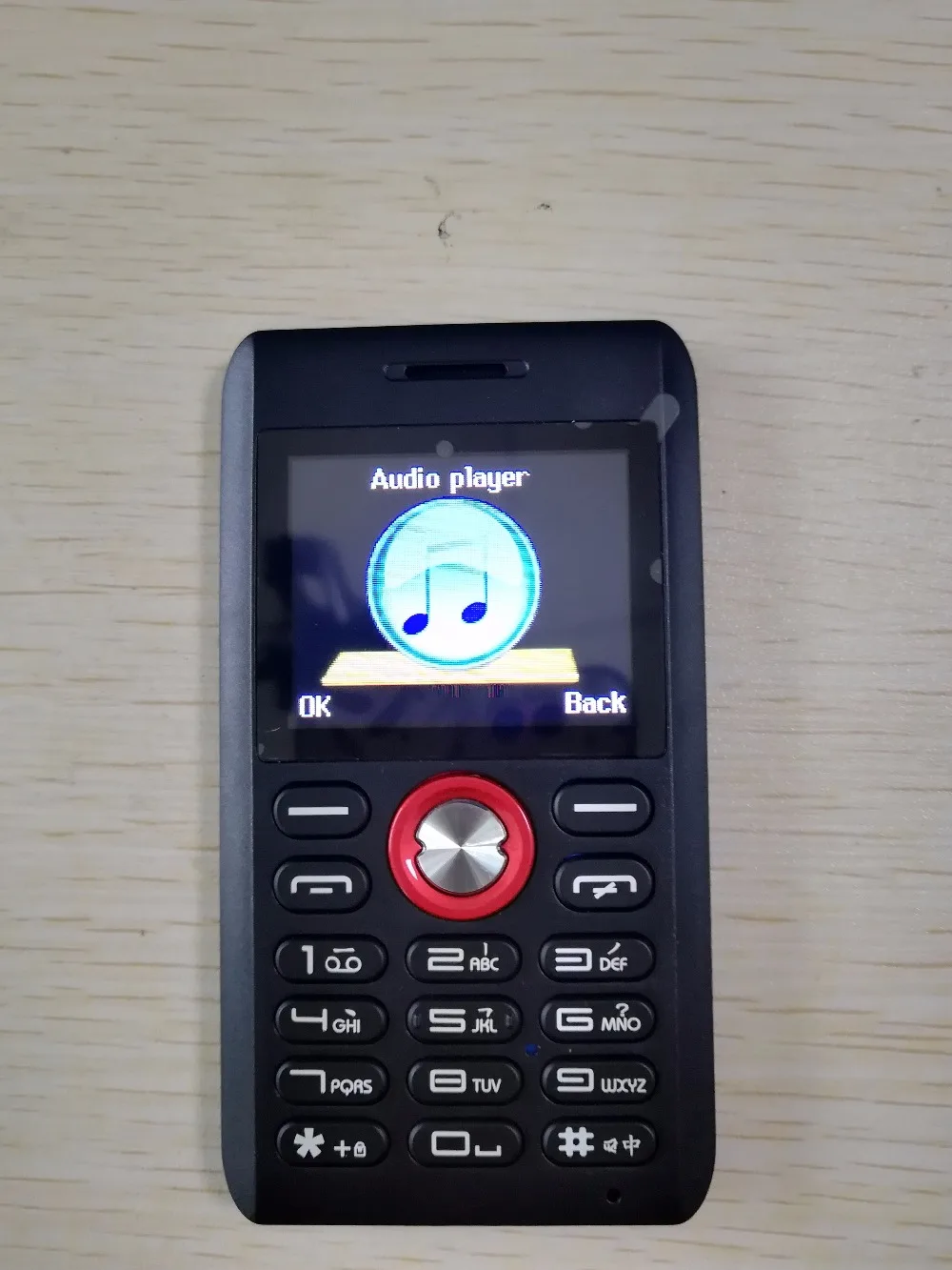 10 шт./партия Melrose M18 Mini Card ультра-тонкий студент мобильные телефоны с вибрацией GSM MP3 Регистраторы и Bluetooth PK Melrose S10