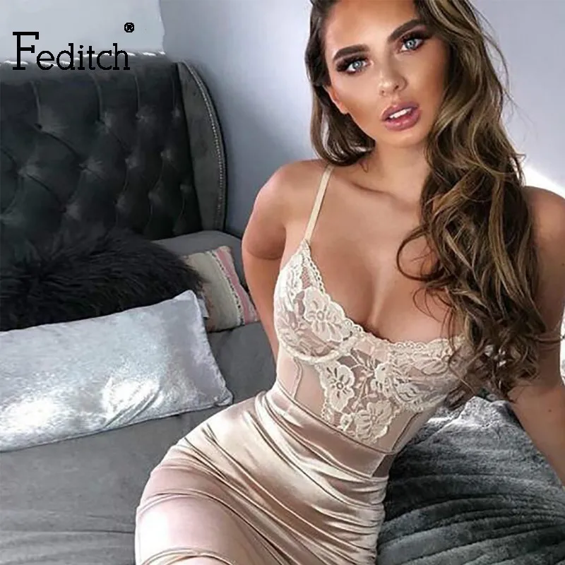 

Feditch 2019 Summer Sexy Spaghetti Strap Lace Dress Women Stain Backless Bodycon Mini Dress Casual Short Party Dress Vestidos